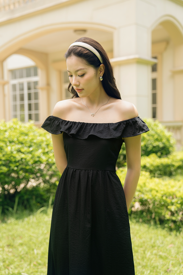 LILY OFF SHOULDER MAXI DRESS (BLACK)