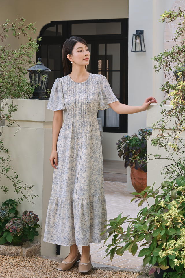 LOVIE FLUTTER SLEEVE DRESS