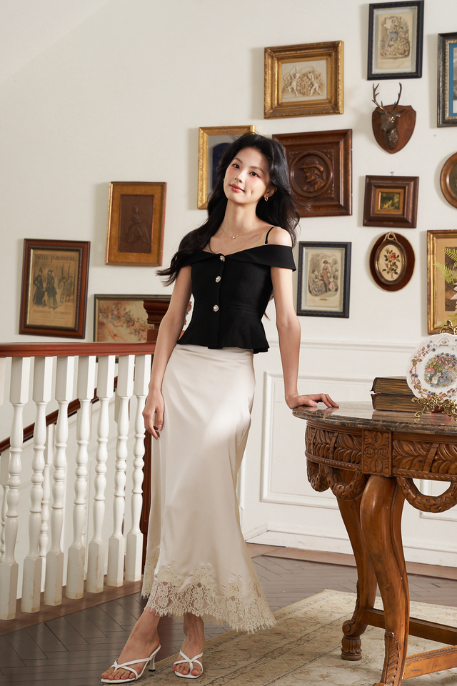 GALE SATIN LACE SKIRT (CHAMPAGNE)