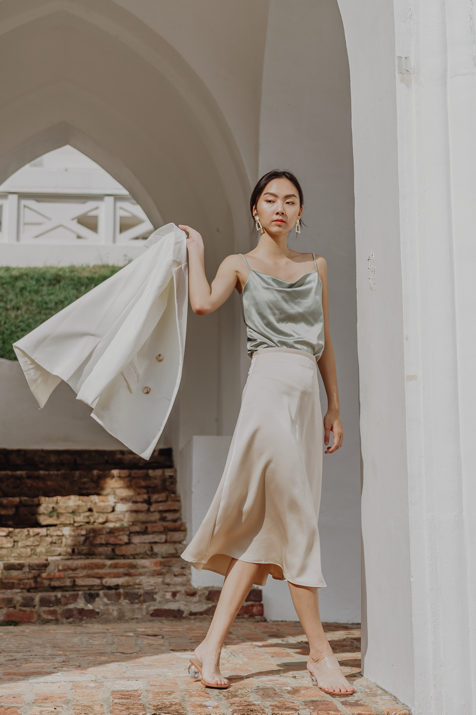 CAMY SATIN SLIP SKIRT (CHAMPAGNE) Danity Roses