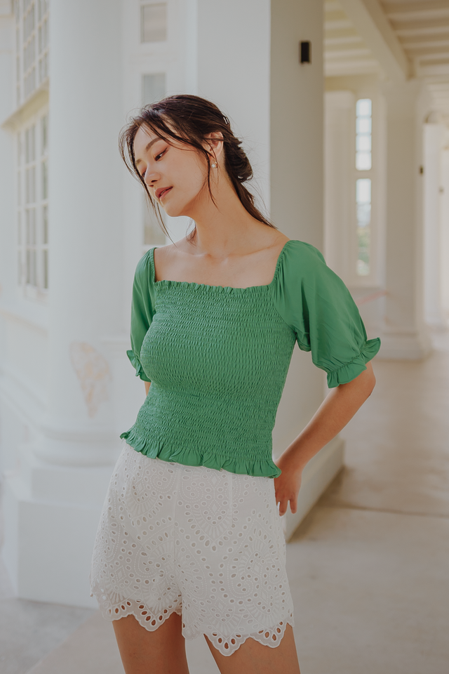 EMELY SMOKED TOP (KELLY GREEN)