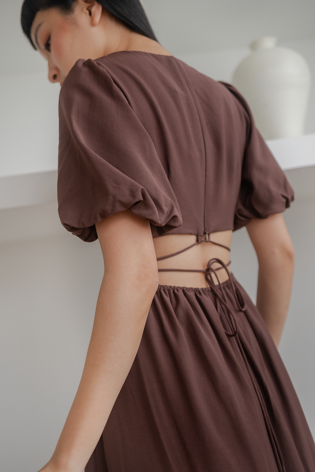 VINYA OPEN BACK MAXI DRESS (BROWN) 